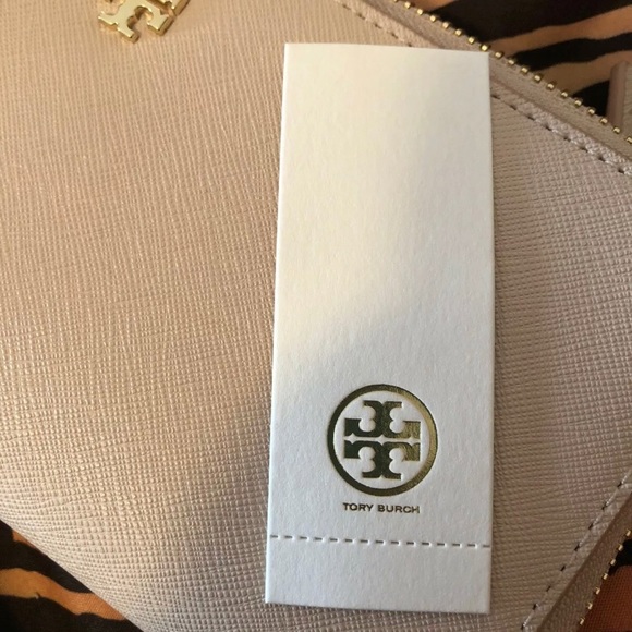Tory Burch wristlet New with tag - Picture 3 of 3
